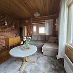 Alpesi faház Kuikkaniemen Rantamoekki