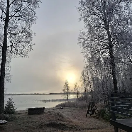 Kuikkaniemen Rantamoekki Chalé *