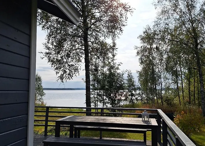 Kuikkaniemen Rantamoekki 샬레 *